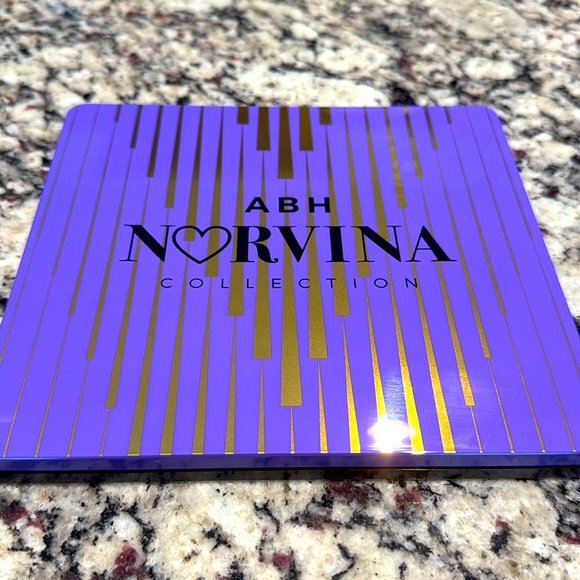 RARE! ABH Norvina Collection Pro Pigment Palette Vol. 1 - Picture 3 of 12